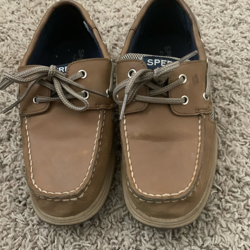 sperry white cap boys shoe